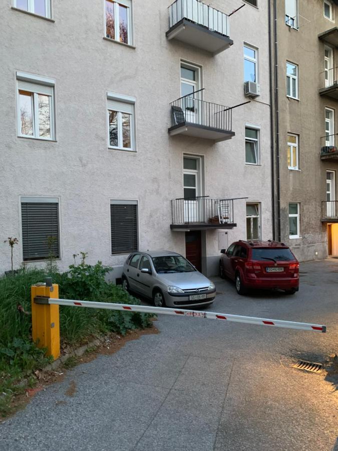 The Marchburg Apartment Maribor Eksteriør bilde